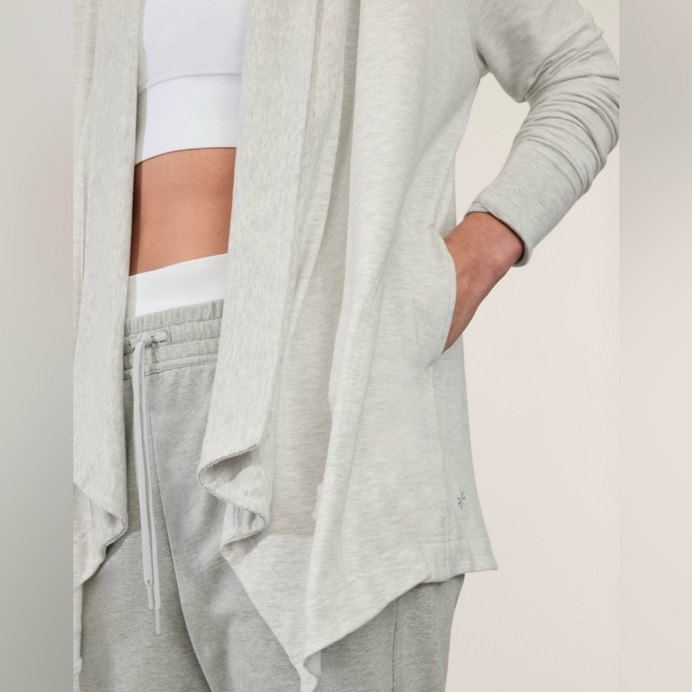Athleta Pranayama Wrap Fog Grey Heather Cardigan Pullover Sweater Size Small. - Picture 4 of 9